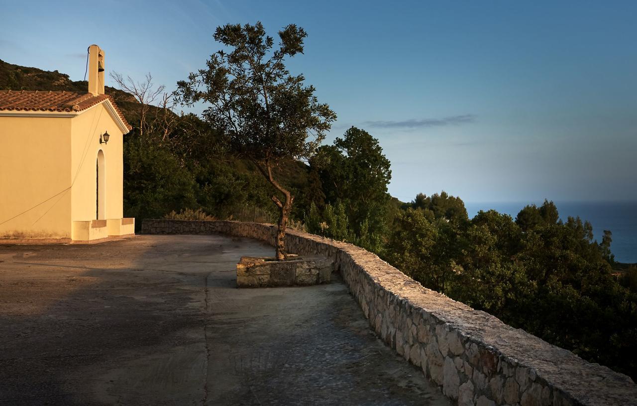 Villa Kanalos - Private Pool & Stunning Views, By Zantewize Kalamákion Exterior foto